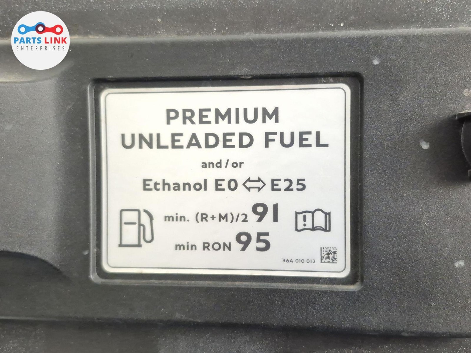Bentley Bentayga 2016-2020 REAR+LEFT Fuel door