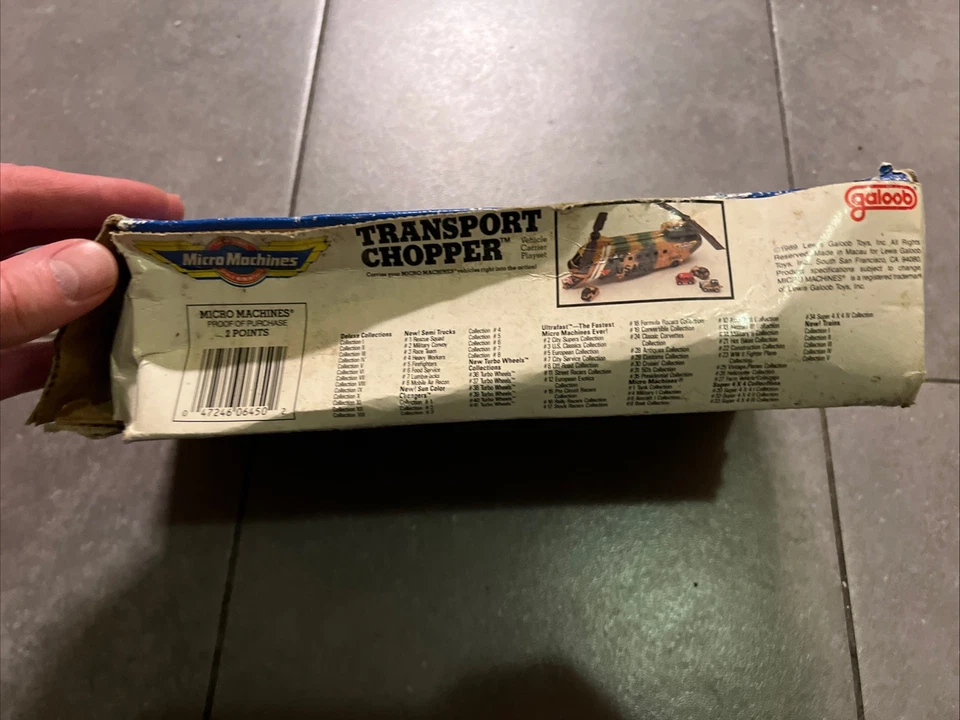 Micro Machines Military Chinook U-897 USAF Transport Chopper Helicopter Galoob - Image 2 of 4