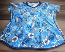 Women  s Scrub Top Butter Soft Pockets Blue Paisley Floral Size L