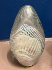 Robert Eickholt Signed 1995 Iridescent Art Glass Egg Pointed Paperweight