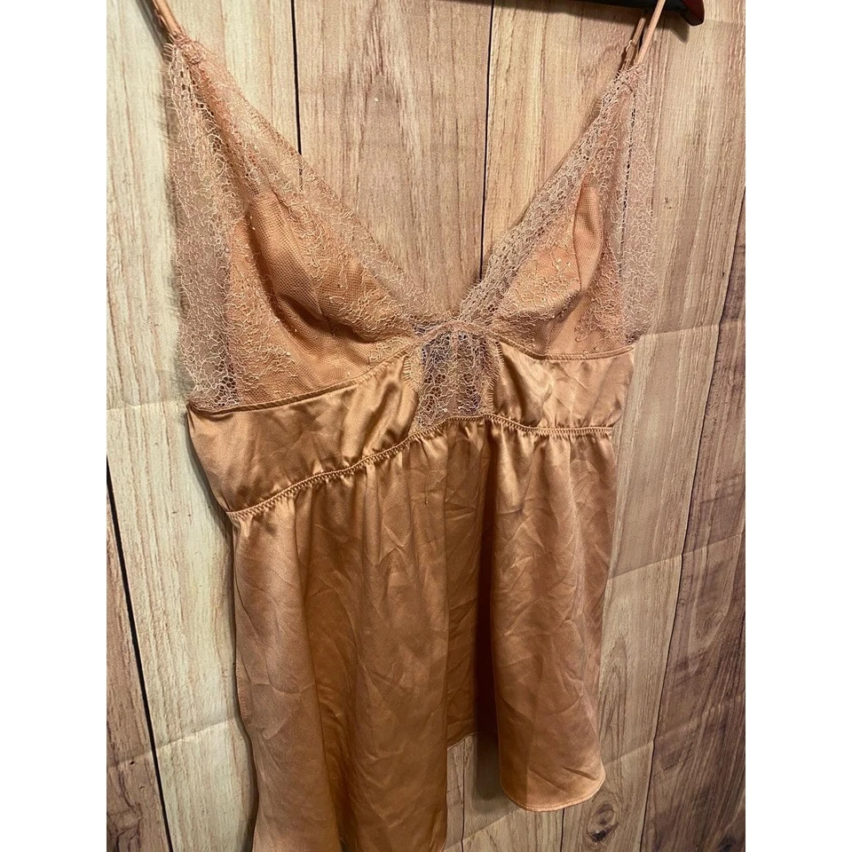 Victoria’s Secret Grande Bebé Muñeca Lencería Camisola Noche Top Encaje Oro Rosa Foto 3 de 4