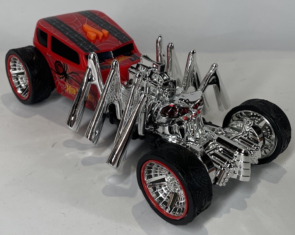 ホットウィール　EXTREME ACTION STREET CREEPER Hot Wheels Extreme Action Street Creeper Vehicle, Working