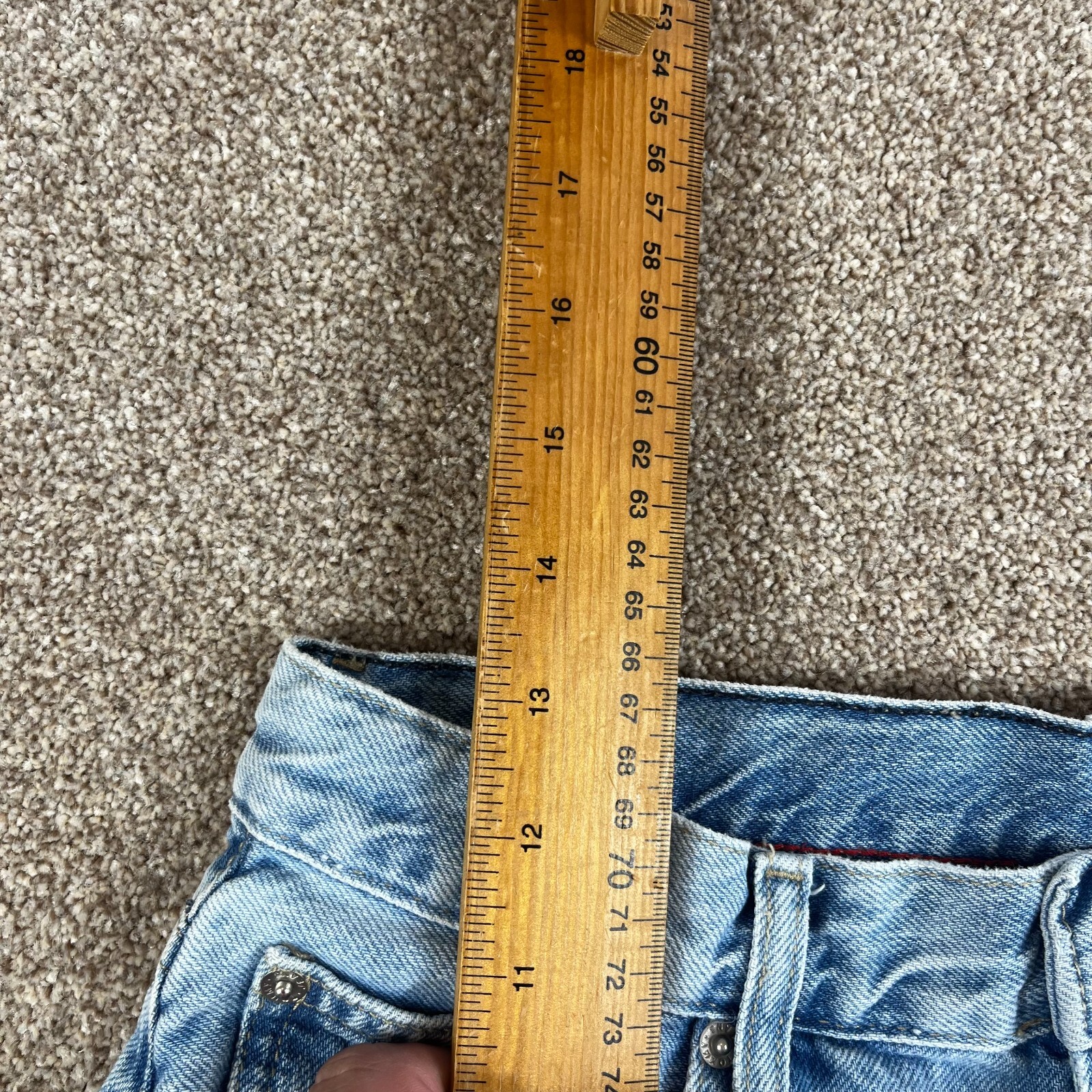 Picture 11 of 12