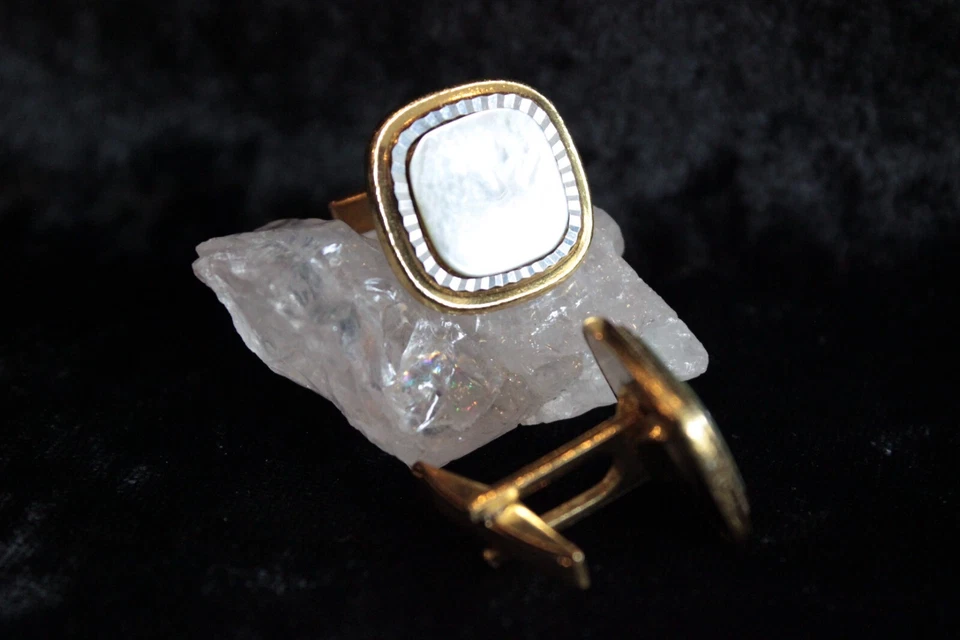 Antike Manschettenknöpfe Messing vergoldet mit dem Perlmutter - Bild 2 von 2