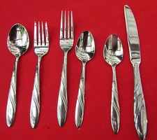 MINT Crosscreek Pattern 6 Piece Place Set By Pfaltzgraff 18/8 Stainless Korea