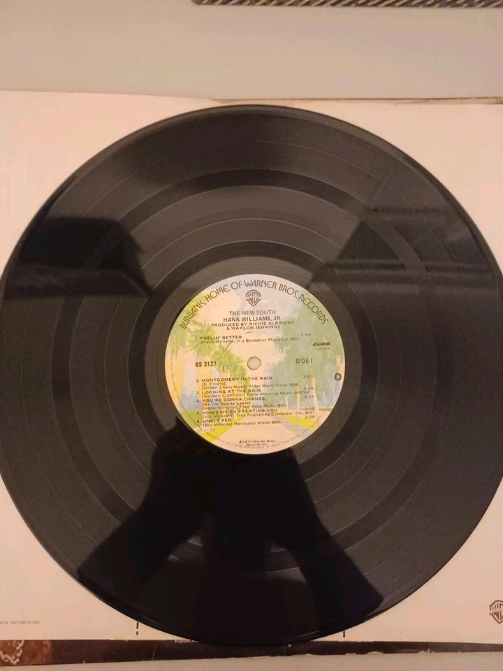 Hank Williams Jr. THE NEW SOUTH 1977 Original LP Vinyl Classic Country Rock - Image 3 of 4