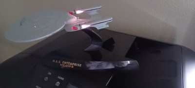 Star Trek USS Enterprise NCC-1701-D Lighted w/ music & voice of Captain Picard
