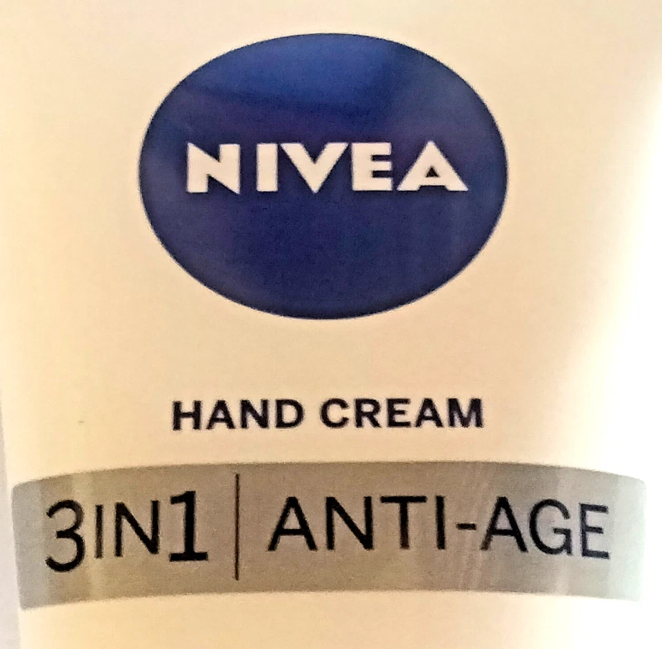 Nivea Crema de Manos Antiedad 3EN1 Q10 75 ml Reduce Arrugas Restaura Hidratación 24h Foto 2 de 4