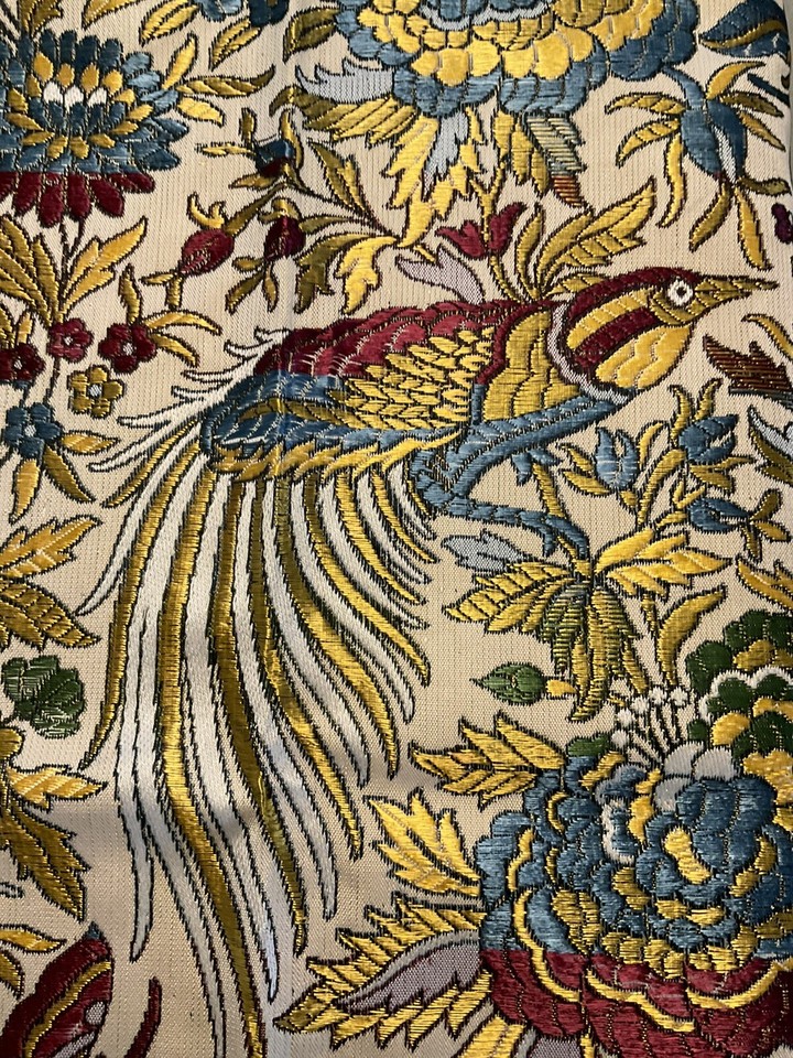 VTG NEW Brocade Tapestry Fringed Tablecloth Embroidery Silk Thread