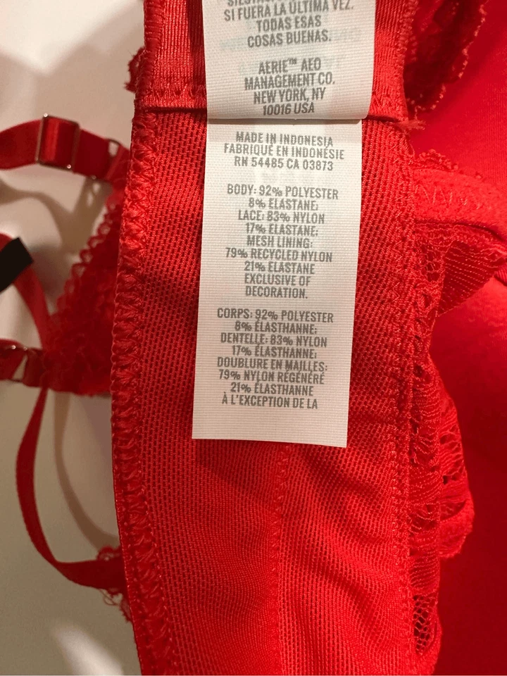 Sujetador de encaje 36D Aerie Real Power inalámbrico push up cachemir en rojo navideño Foto 4 de 4