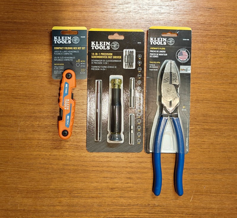 Klein Tools Set Lineman's Pliers D2000-9NE, Hex Keys 70540M, Screwdriver 32314