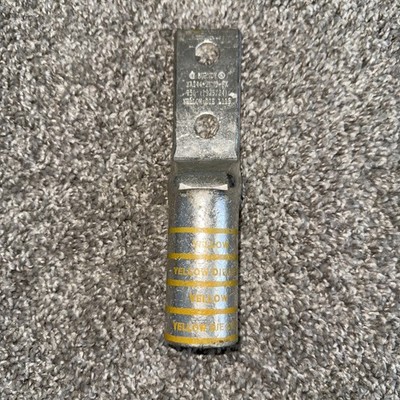   (One) BURNDY YAZ44-2NNT-FX COMPRESSION LUG 1/2'' HOLE 