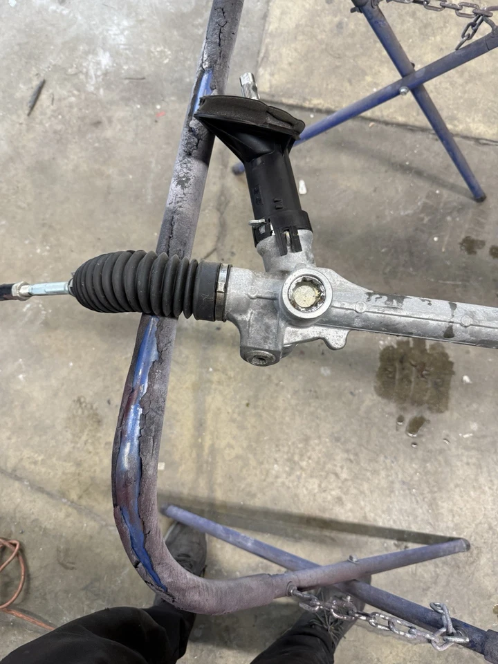 Barra de cambios de dirección asistida Mazda CX-5 2017-2025 OEM 8 k kilometraje Foto 2 de 4