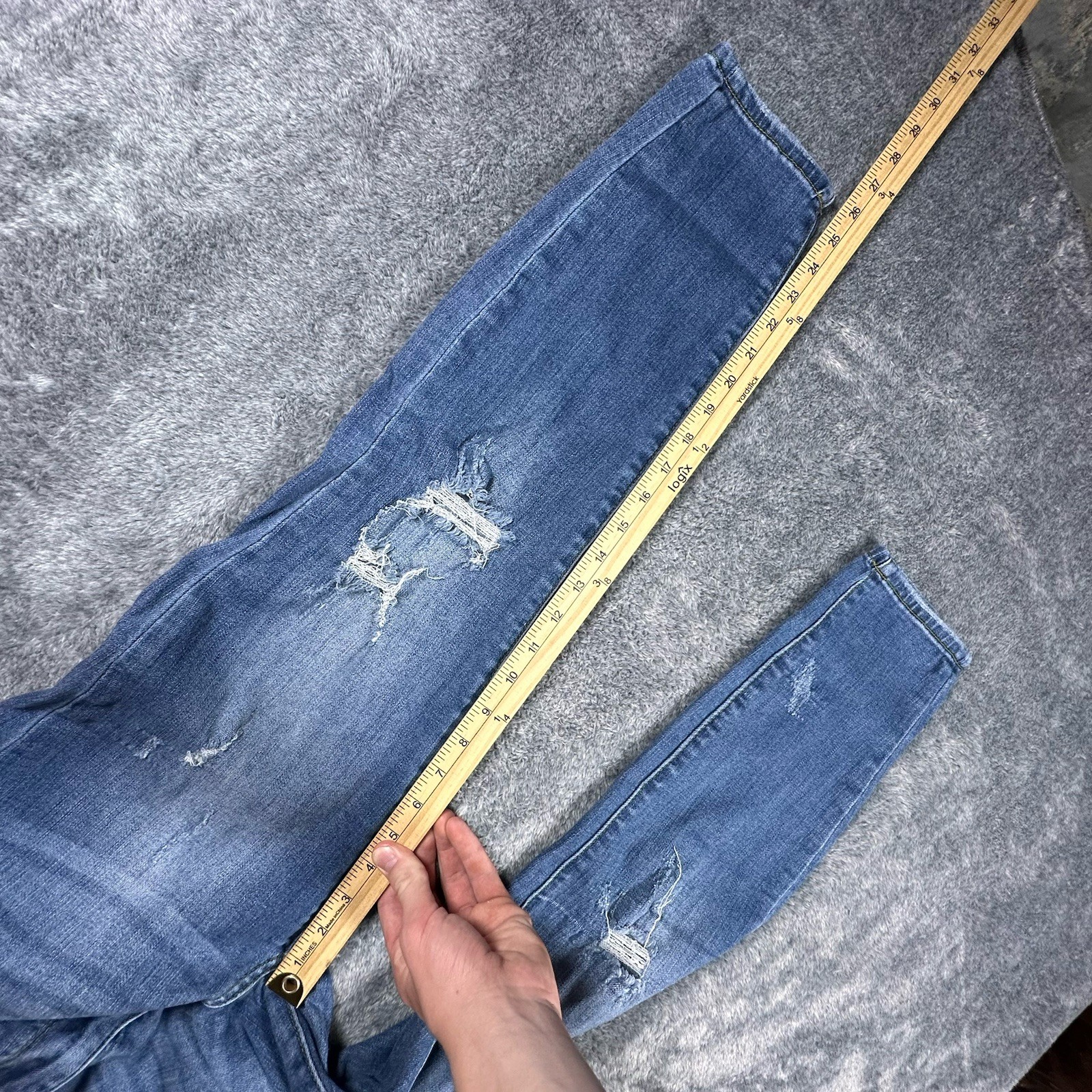 Judy Blue Jeans Women’s 30 Blue Stretch Distressed Relaxed Fit 30x26