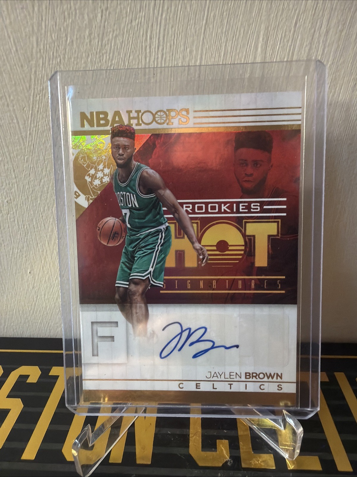 2016-17 Panini NBA Hoops - Hot Signatures Rookies Jaylen Brown #2 (AU, RC)