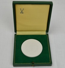 Plakette Medaille Zollverwaltung der DDR im Etui 6,5 cm Meißen Porzellan