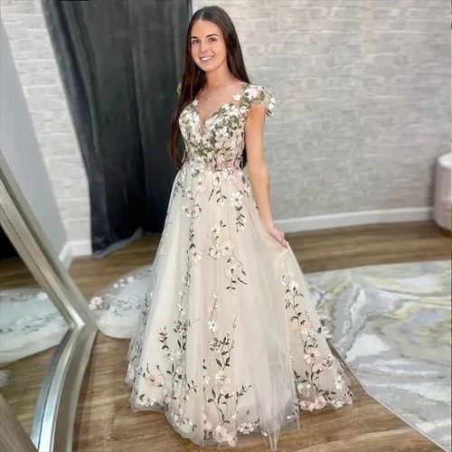 Boho V Neck Wedding Dresses Cap Sleeve Flowers Applique Backless Bridal Gowns - Picture 1 of 5