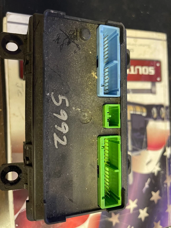 Módulo de control de tablero Volvo VNL 2007 VOLVO BUEN ESTADO P/N 20758805-PO2 Foto 2 de 4