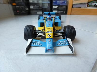 Mild Seven Renault F1 Team R202 - Jarno Trulli - 1/18 Universal Hobbies
