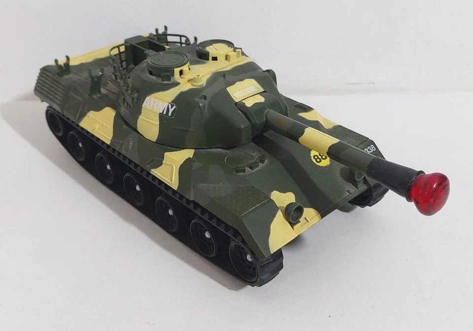 64129 Giocattolo in plastica - Carro Armato Echo Field Command - 1984 - Immagine 2 di 4