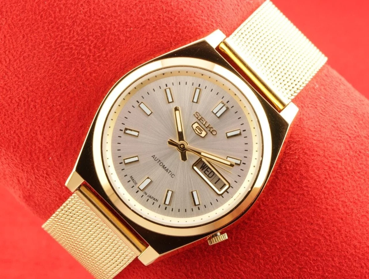 VINTAGE SEIKO 5 GOLDEN MENS DAY DATE JAPAN AUTOMATIC WORKING WRIST