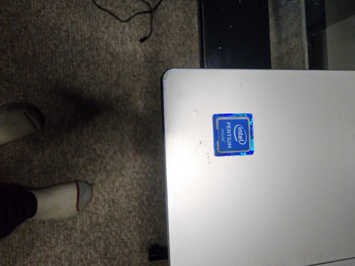 Lenovo IdeaPad 320 4 GB Ram. Powers Up .No Hd For Parts | eBay