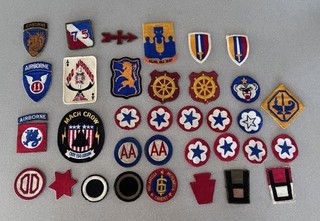 Vintage Lot of 33 WW2 US Army Patches Infantry Airborne Bomber Korea Vietnam OD