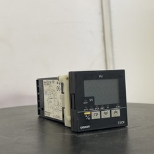Omron E5CK-AA1-500 Digital Temperature Controller 100-240VAC PID Panel Mount