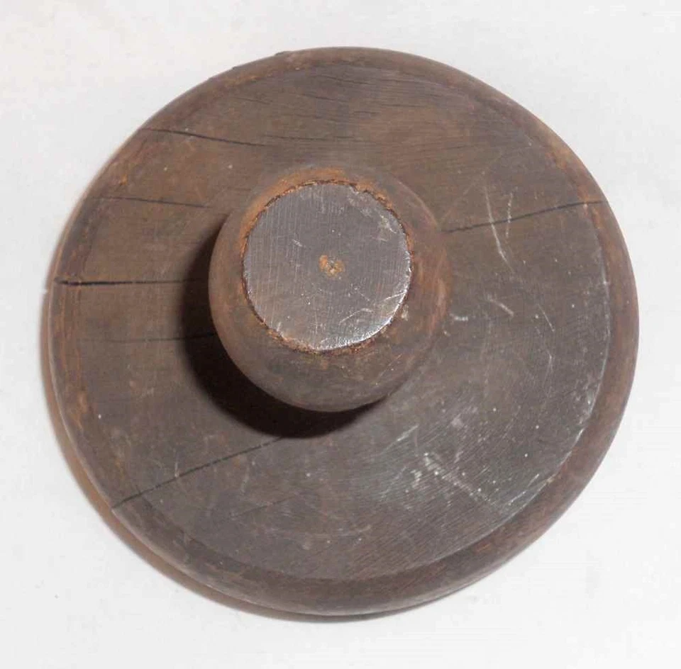 Antique Primitive Thick Butter Print Deep Carved Wheat Sheaf Design with Handel - Image 4 of 4