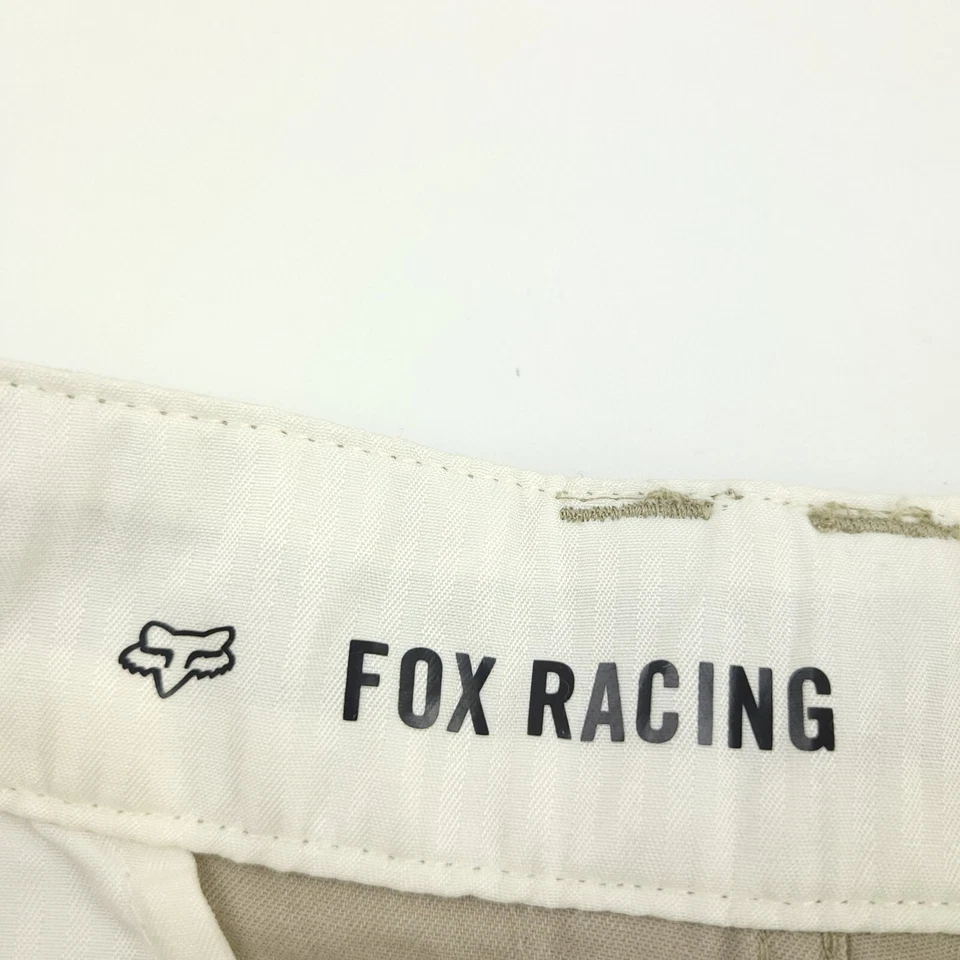 Fox Racing Essex 2.0 标准版型纯色灰褐色米色短裤男式 28 x 21 码 — 第 3/4 张图片