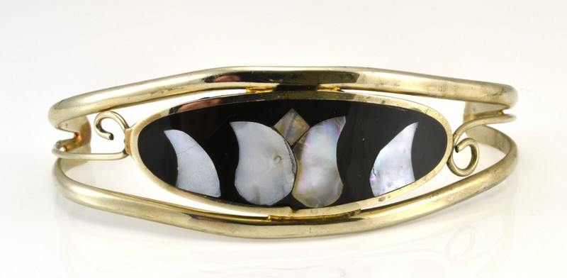 Mexican Alpaca Silver Inlaid Mother of Pearl Bracelet