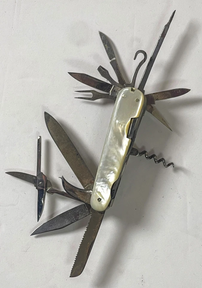 Navaja antigua de madreperla de múltiples hojas Henckels Foto 3 de 4