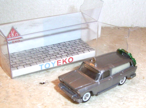 Toy EKO / Fiat 1500 silber Kombi Leichenwagen Kreuz Dach+Kranz hinten OvP. 1:87 - Bild 2 von 3