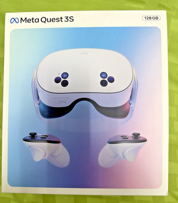 NEW NEVER USED META QUEST 3S 128GB VIRTUAL GAMING HEADSET w/CONTROLLERS FREESHIP