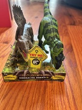 NEW DINOSAUR Realistic Figures Play Set  lights and sound 