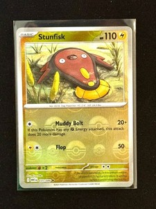 Stunfisk (Poke Ball Pattern) 035/086 Sv: White Flare Holo