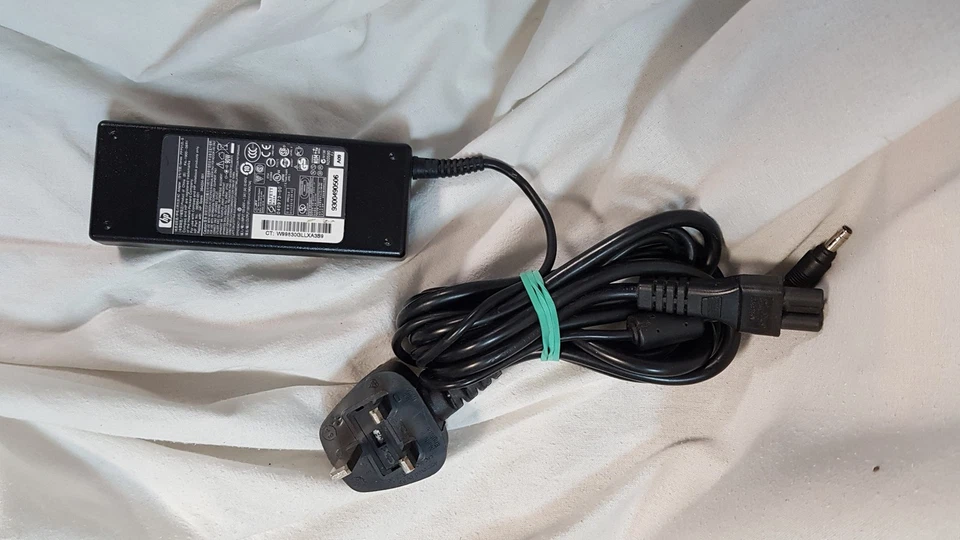 READ! HP pavilion dv2500 14" Laptop Intel Core 2 Duo T5250 2GB 160GB, NO OS - Image 2 of 4