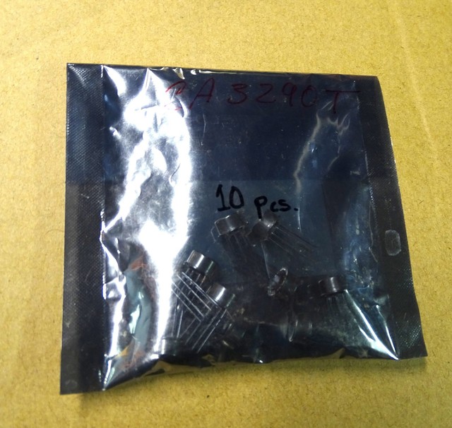 NOS RCA / Harris CA3290T in a can package CA3290 VINTAGE Electronic