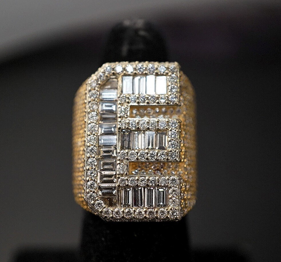 14k Yellow Gold Diamond Initial "E" Ring Avianne View 2