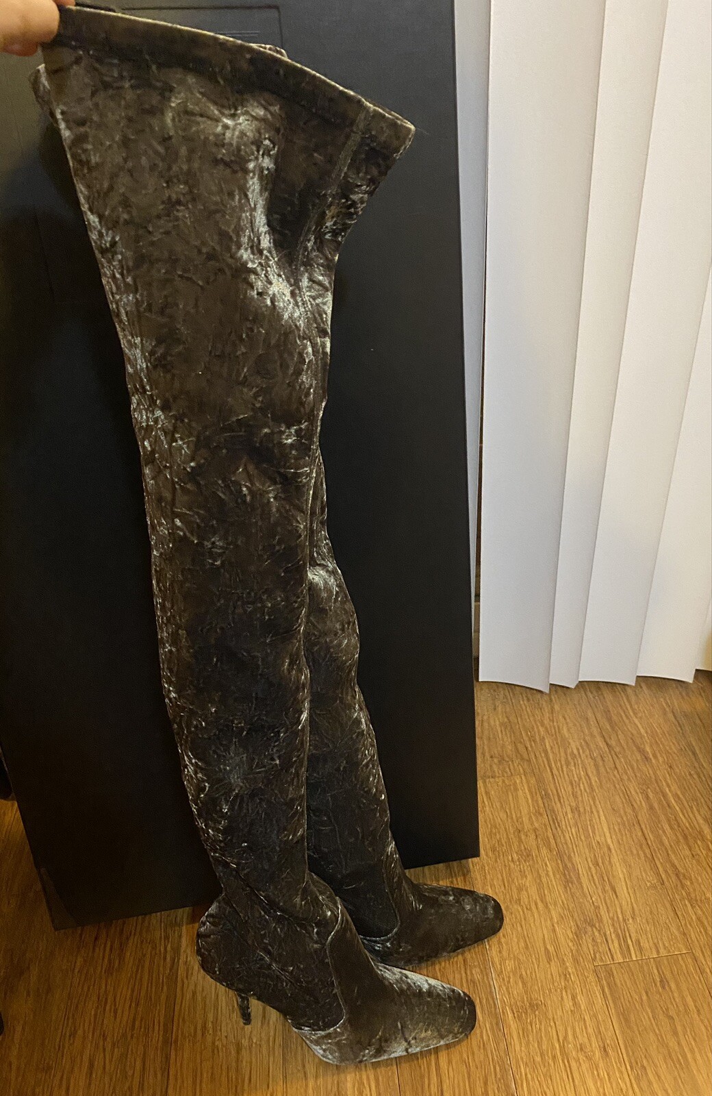 Stivali Saint Laurent Ella alti alla coscia in velluto taglia 39 prezzo originale 1690€