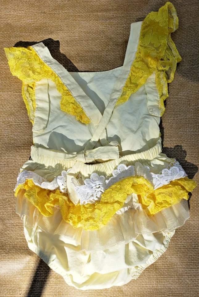 Lindo Mameluco Halter Samgami Boutique Bebé Niño Niña 18-24M Encaje Amarillo Blanco Foto 2 de 3