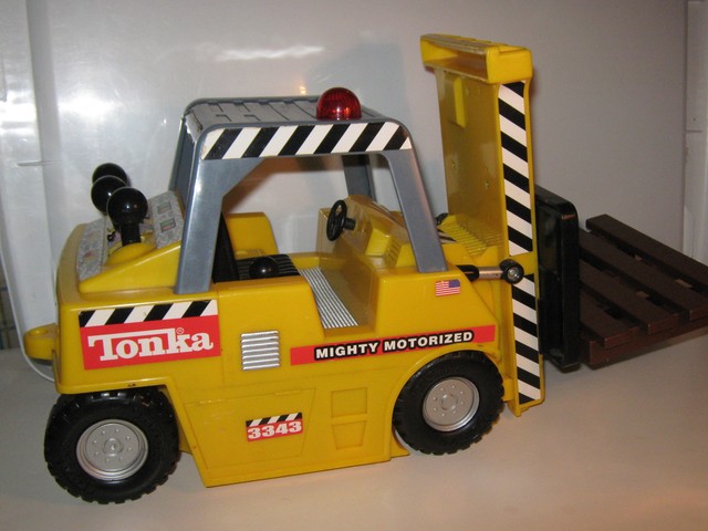 tonka mighty motorized forklift