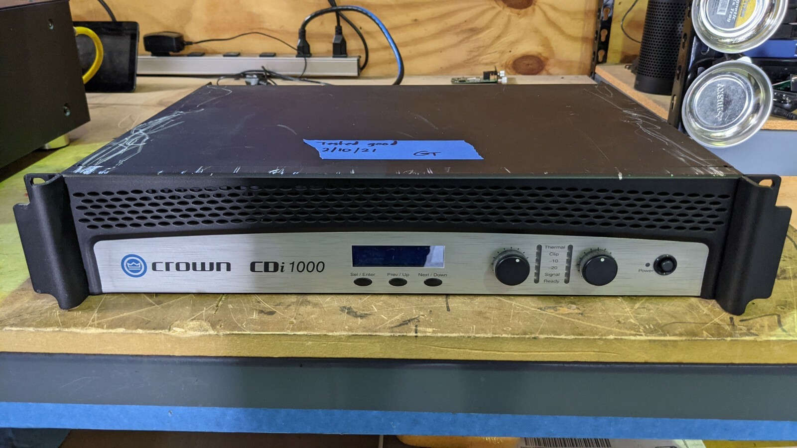 Crown CDi 1000 2 Channels LCD Screen 