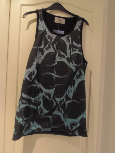 MENS NEW T-SHIRT SIZE S
