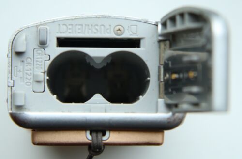 Canon PowerShot A400 3.2MP Compact Digital Camera Silver Bronze DISPLAY BROKEN - Picture 10 of 14
