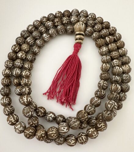 2xTibet Om Mani Mantra Necklaces:1xCarve Buddhist Beads/1xRound Om Pendant - Bild 3 von 21