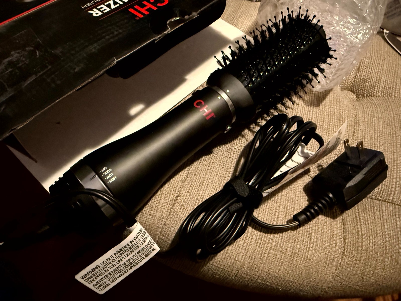 CHI Volumizer 4 in 1 Blowout Brush - Black