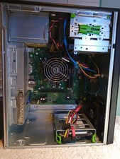 Fujitsu Esprimo P557 - i3-7100 @ 3.90 - 16GB DDR4 RAM - 120GB SSD AND 500GB HDD