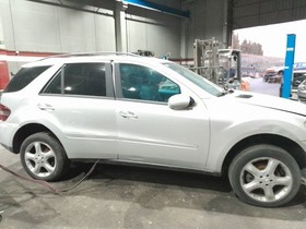 FRONT LEFT WHEEL ARCH / 2659236 FOR MERCEDES-BENZ M-CLASS W164 3.0 CDI