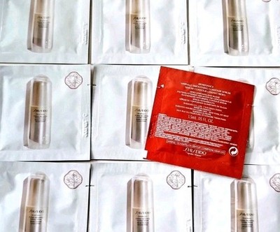 Shiseido Benefiance Wrinkle Smoothing Contour Serum 60 ml ( 40x 1,5 ml )